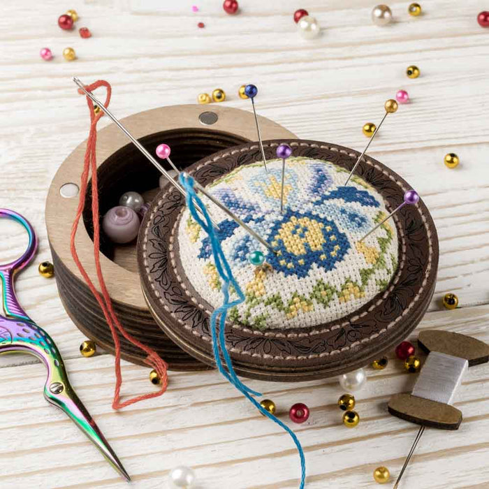 Pincushion Kit – Irises FLTL-081