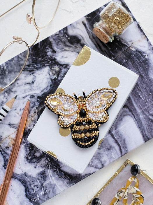 Bead Embroidery Decoration Kit Golden bee AD-066