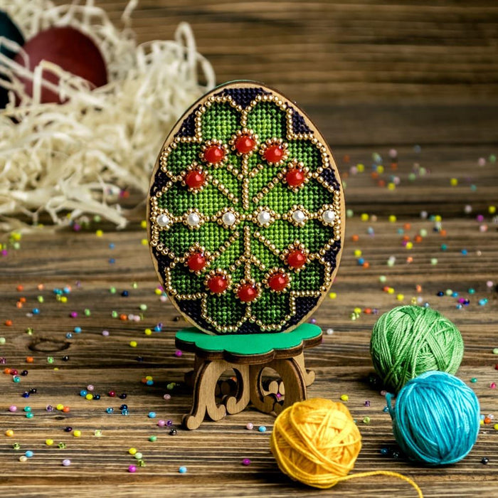 Cross-stitch kit on wood FLW-039