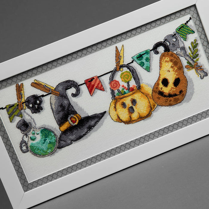 Cross-stitch kit M-447 "Halloween"