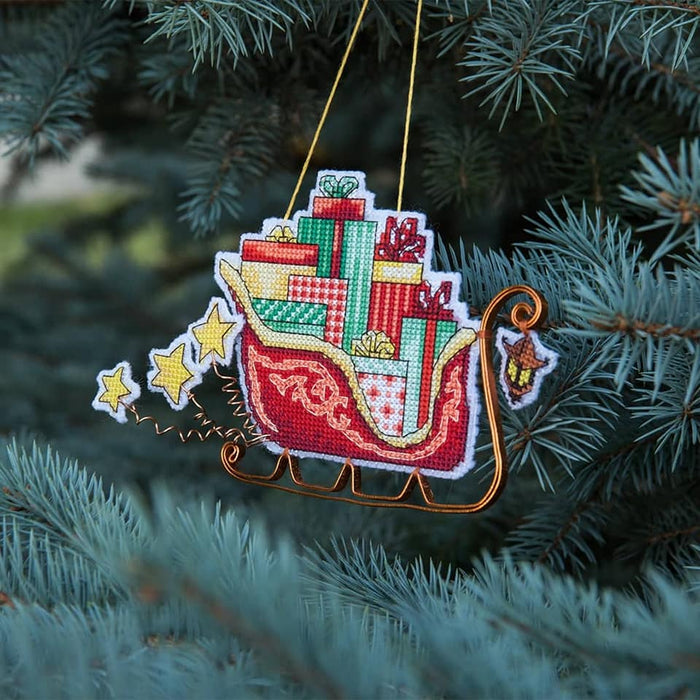 Christmas tree toy cross-stitch kit T-01 Set of pictures "Christmas toys"