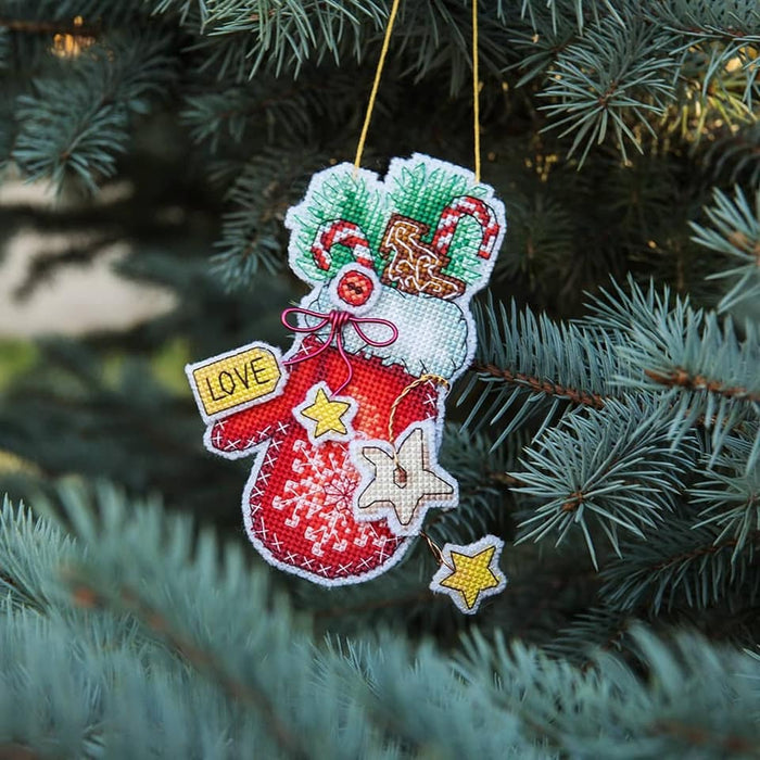 Christmas tree toy cross-stitch kit T-03 Set of pictures "Christmas toys"