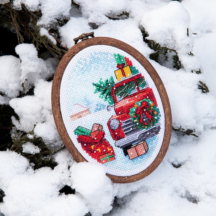 M-502 Counted cross stitch kit series "Preparing for the Holidays"