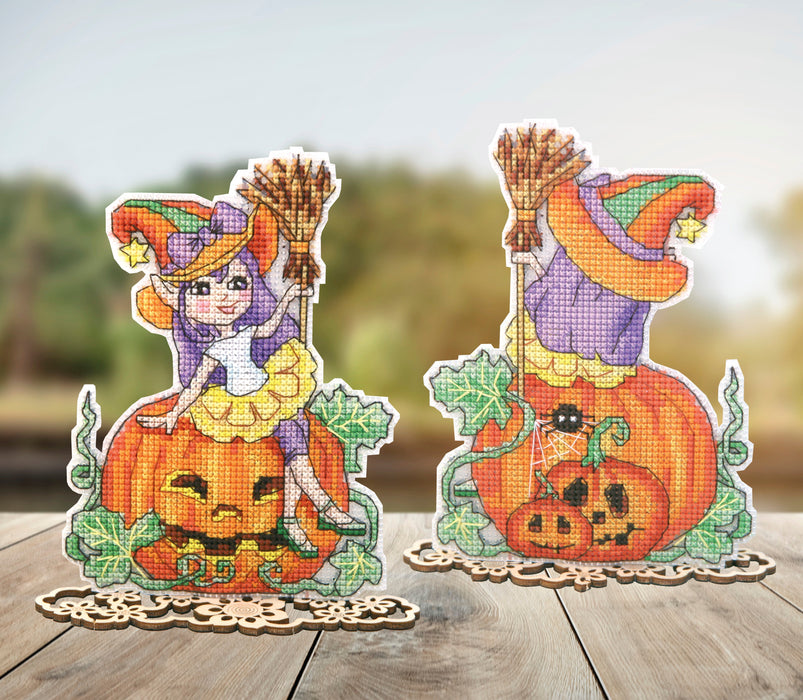 T-79 Counted cross stitch kit Crystal Art "Happy Halloween"