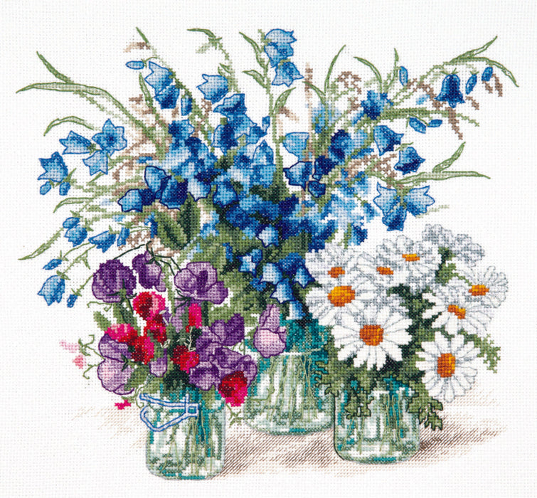 Counted cross stitch kit The scent of the meadows M-516
