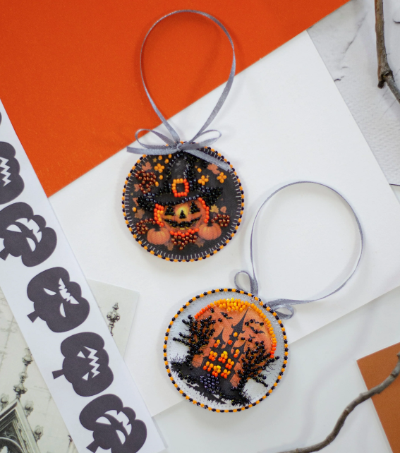 Fresh Arrival: Mini & Mid-Size Beading Kits from Abris Art