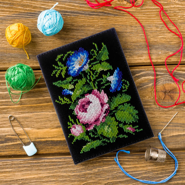 New Wonderland Crafts Kits Now in Stock!