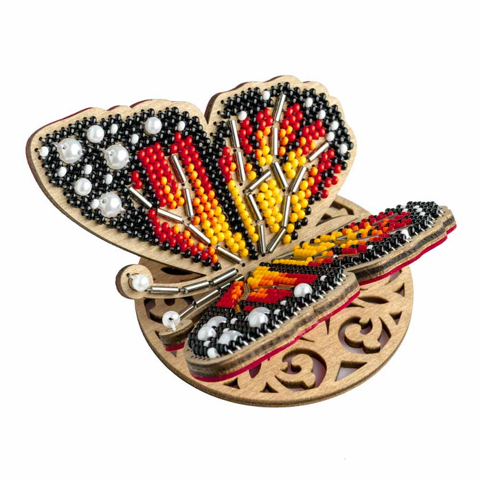 Wooden Bead Embroidery Kit – Bright Butterfly FLK-581