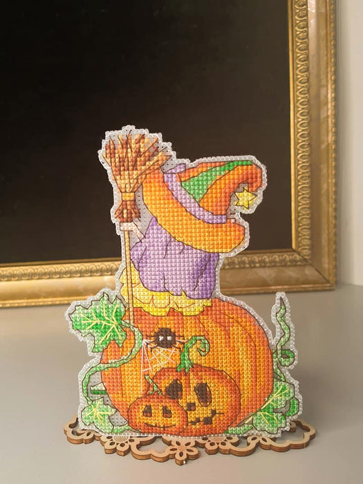 T-79 Counted cross stitch kit Crystal Art "Happy Halloween"