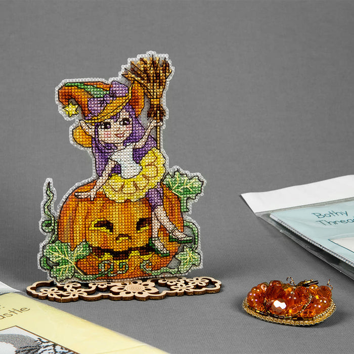 T-79 Counted cross stitch kit Crystal Art "Happy Halloween"
