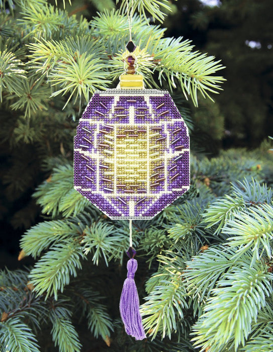 Christmas tree toy cross-stitch kit T-28 Set of pictures "Colorful lanterns"