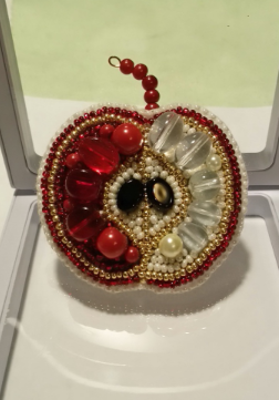 BP-188 Beadwork kit for creating brooch Crystal Art "Red apple"